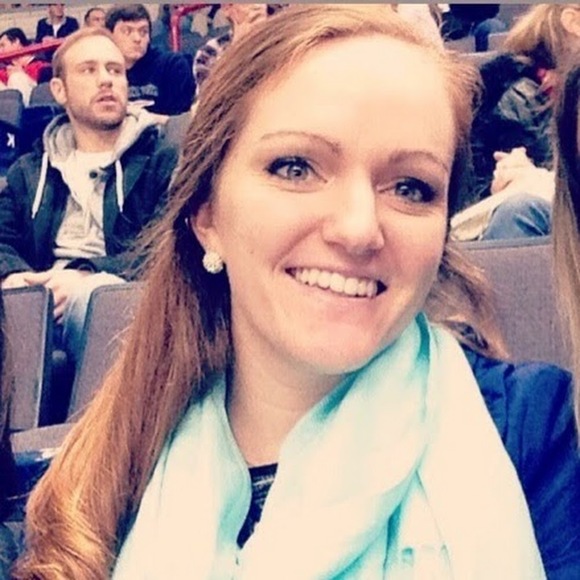 Meet your Posher, Bridget - Picture 1 of 1